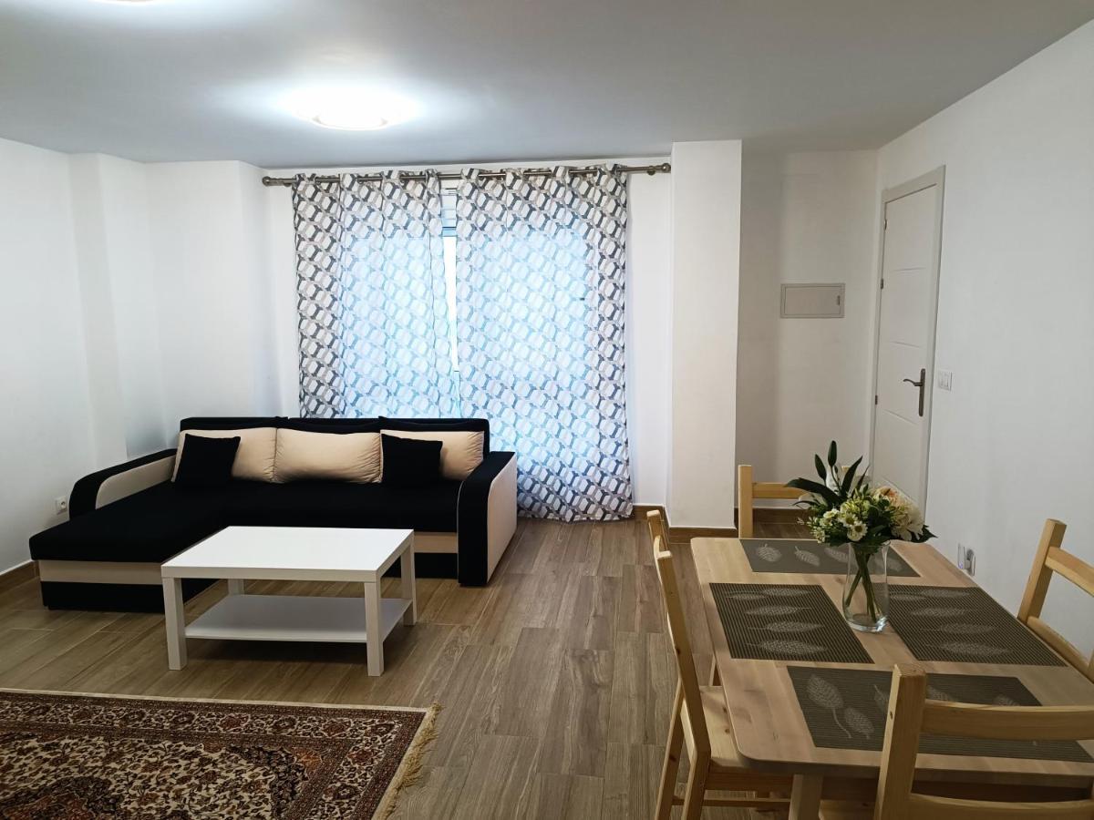 Baj - Apartamentos En Playa Bajondillo, Торремолинос Экстерьер фото